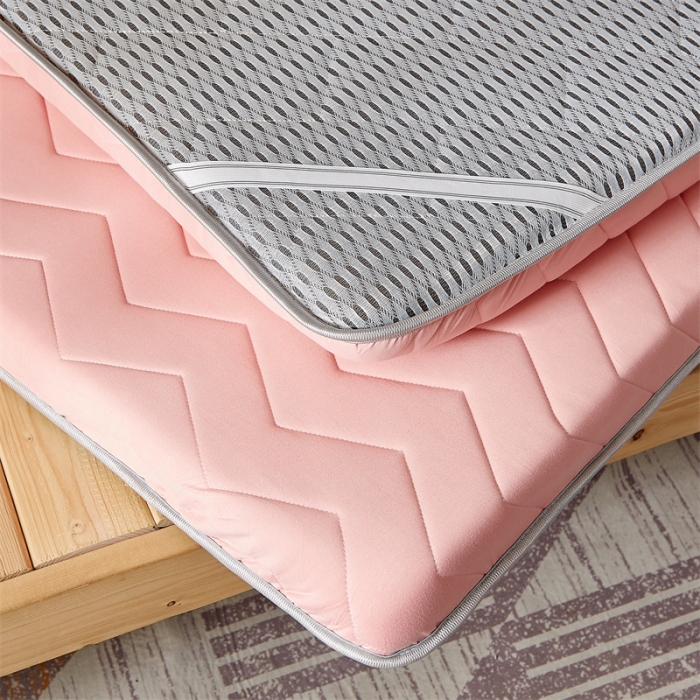 91家纺网 家纺一手货源 找家纺 寐珂家纺 2025新款A类针织乳胶床垫-学生款 桃花粉