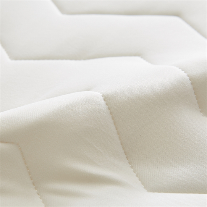 91家纺网 家纺一手货源 找家纺 寐珂家纺 2025新款A类针织乳胶床垫-双人款 简约白