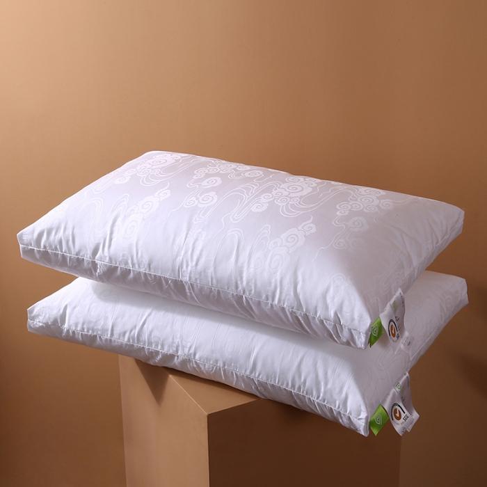91家纺网 家纺一手货源 找家纺 2022新款全棉60S贡缎提花酒店仪征棉枕头护颈单人面包枕芯