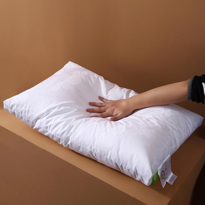91家纺网 家纺一手货源 找家纺 2022新款全棉60S贡缎提花酒店仪征棉枕头护颈单人面包枕芯
