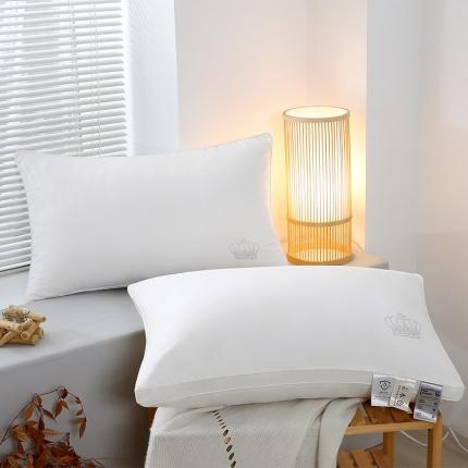 91家纺网 家纺一手货源 找家纺 梦叶草 2022新款抗菌防螨皇冠烫钻枕芯直播