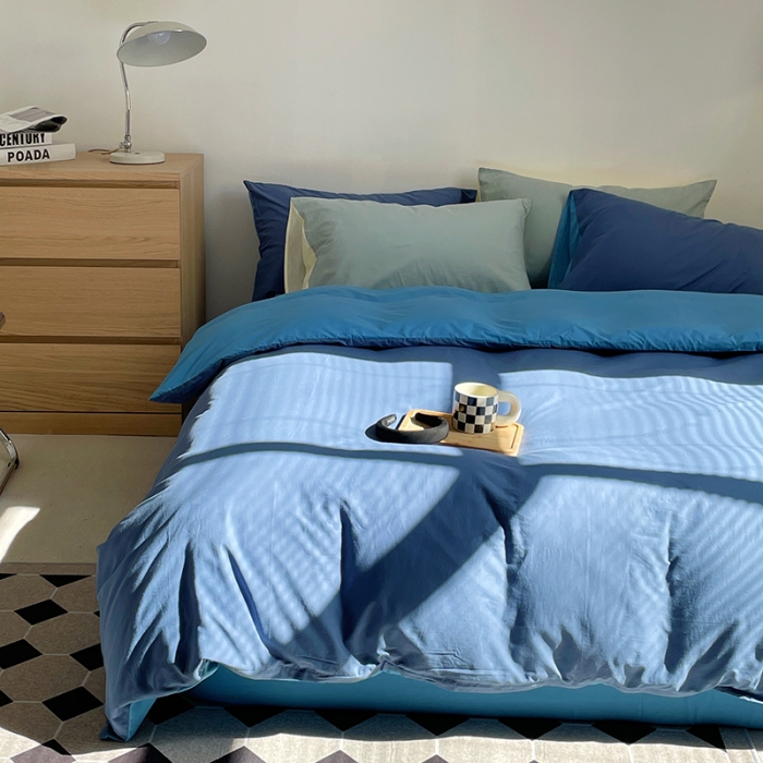 91家纺网 家纺一手货源 找家纺 窝米 2022春季新品素色双拼水洗棉系列四件套 克莱因蓝双拼