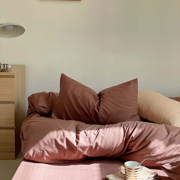 91家纺网 家纺一手货源 找家纺 窝米 2022春季新品素色双拼水洗棉系列四件套 欧蕾咖啡