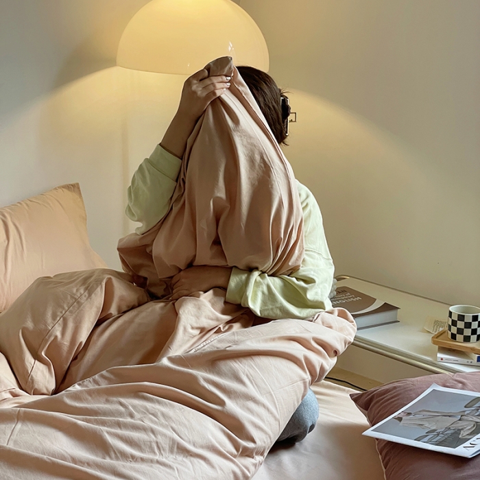 91家纺网 家纺一手货源 找家纺 窝米 2022春季新品素色双拼水洗棉系列四件套 燕麦奶