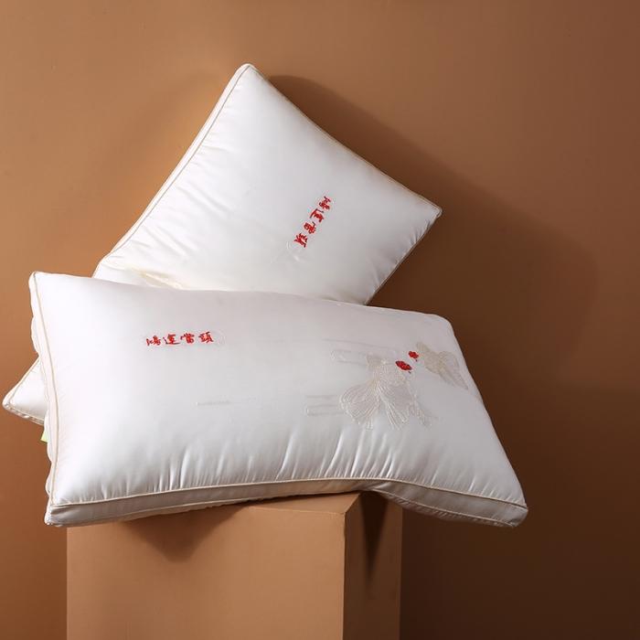 91家纺网 家纺一手货源 找家纺 2022新款天丝刺绣仪征羽丝绒酒店枕芯护颈水洗枕头单人软枕