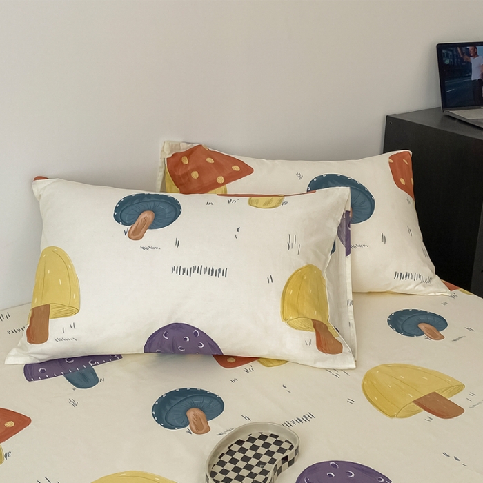 91家纺网 家纺一手货源 找家纺 麦伦春季新品全棉40S斜纹印花休闲轻奢系列枕套一只 采蘑菇