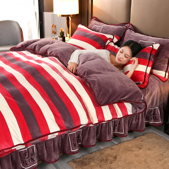 91家纺网 家纺一手货源 找家纺 梦莱情2023新款8.5斤牛奶绒四件套日产12000套卡洛琳