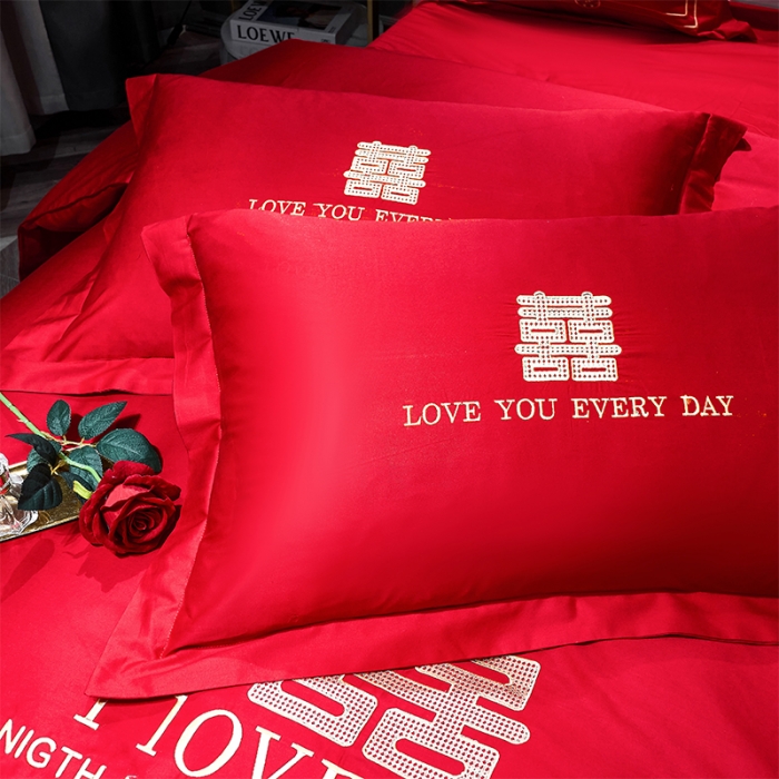 91家纺网 家纺一手货源 找家纺 （总）用心 2022新款婚庆家居爆款刺绣四件套