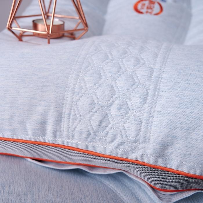 91家纺网 家纺一手货源 找家纺 赛格时代家居 健康舒适羽丝绒枕 枕头 低枕