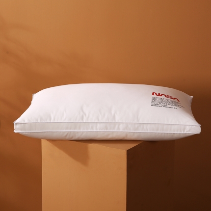 91家纺网 家纺一手货源 找家纺 2022全棉133*100防羽布烫染仪征羽丝绒枕头酒店枕芯