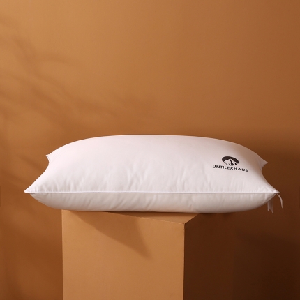 91家纺网 家纺一手货源 找家纺 2022全棉133*100防羽布烫染仪征羽丝绒枕头酒店枕芯