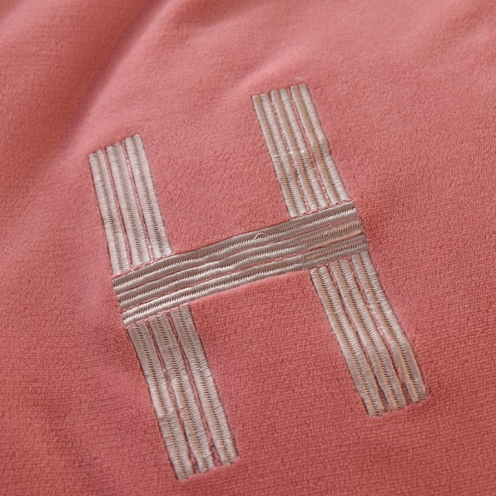 91家纺网 家纺一手货源 找家纺 （总）艾米家居 2021新款牛奶绒刺绣H款四件套