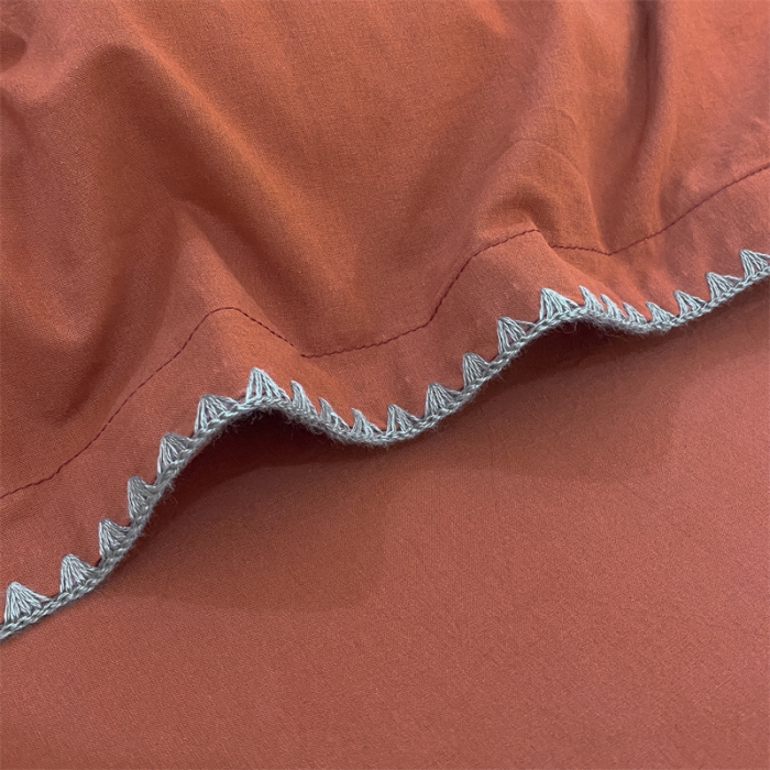 91家纺网 家纺一手货源 找家纺 金丝鸟 2023新款纯色全棉水洗棉贝壳边四件套 暖情红