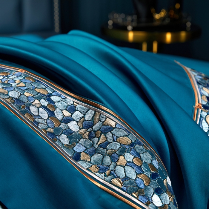 91家纺网 家纺一手货源 找家纺 缔缦家纺 2022新款100s澳棉刺绣系列四件套-布瑞琪 孔雀蓝