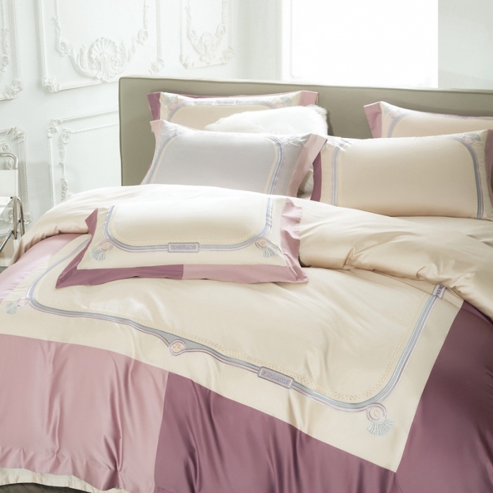91家纺网 家纺一手货源 找家纺 缔缦家纺 2022新款100s澳棉刺绣系列四件套-拉斐尔 燕麦紫