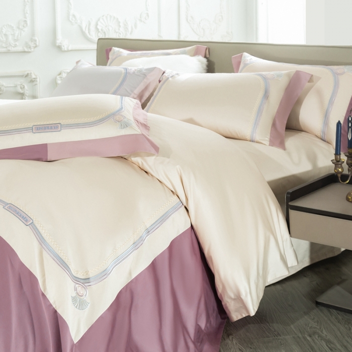 91家纺网 家纺一手货源 找家纺 缔缦家纺 2022新款100s澳棉刺绣系列四件套-拉斐尔 燕麦紫