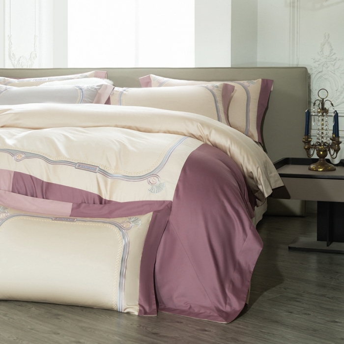 91家纺网 家纺一手货源 找家纺 缔缦家纺 2022新款100s澳棉刺绣系列四件套-拉斐尔 燕麦紫