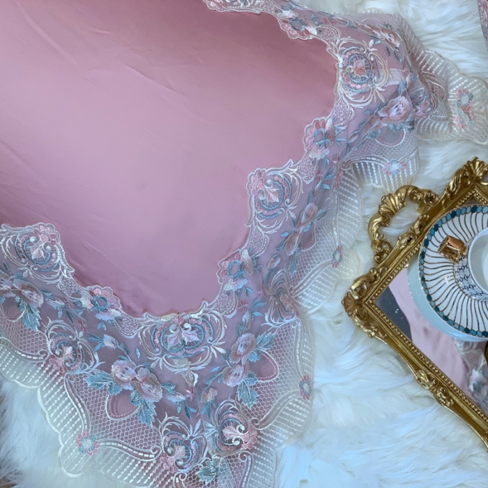 91家纺网 家纺一手货源 找家纺 缔缦家纺 2022新款100支长绒棉蕾丝系列四件套-蕊初 粉色