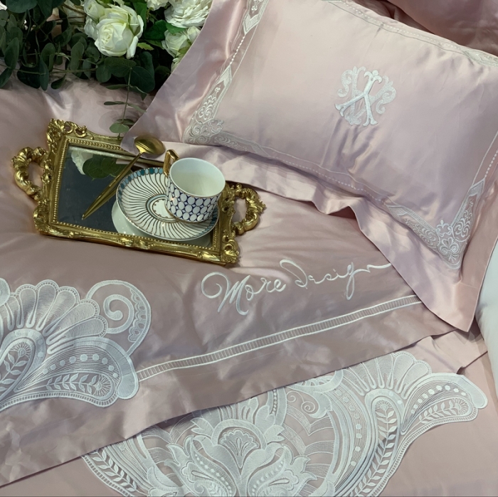 91家纺网 家纺一手货源 找家纺 缔缦家纺 2022新款100支长绒棉蕾丝系列四件套-塞拉 裸粉