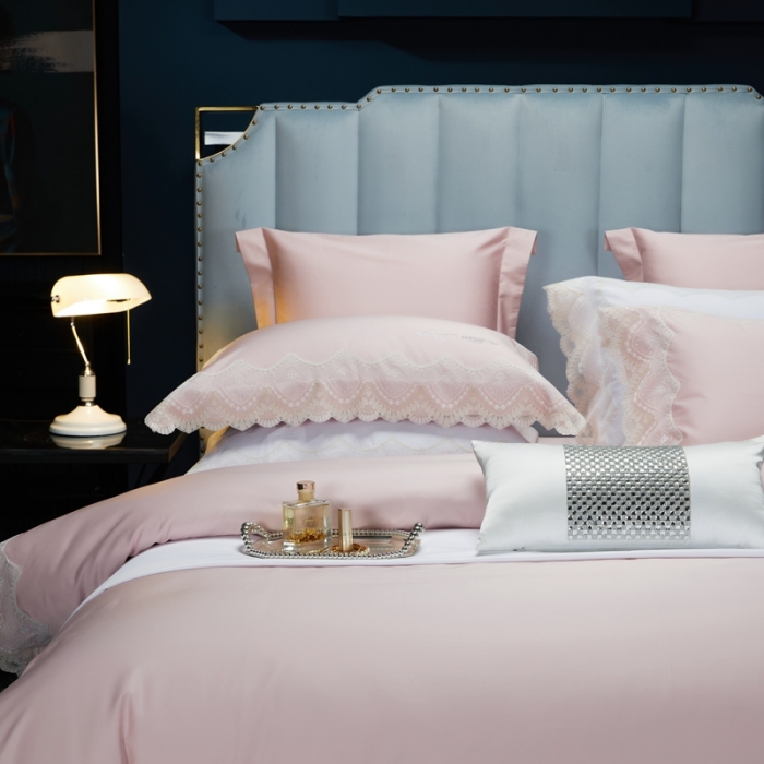 91家纺网 家纺一手货源 找家纺 缔缦家纺 2022新款100支长绒棉蕾丝系列四件套-慕斯 浅果粉