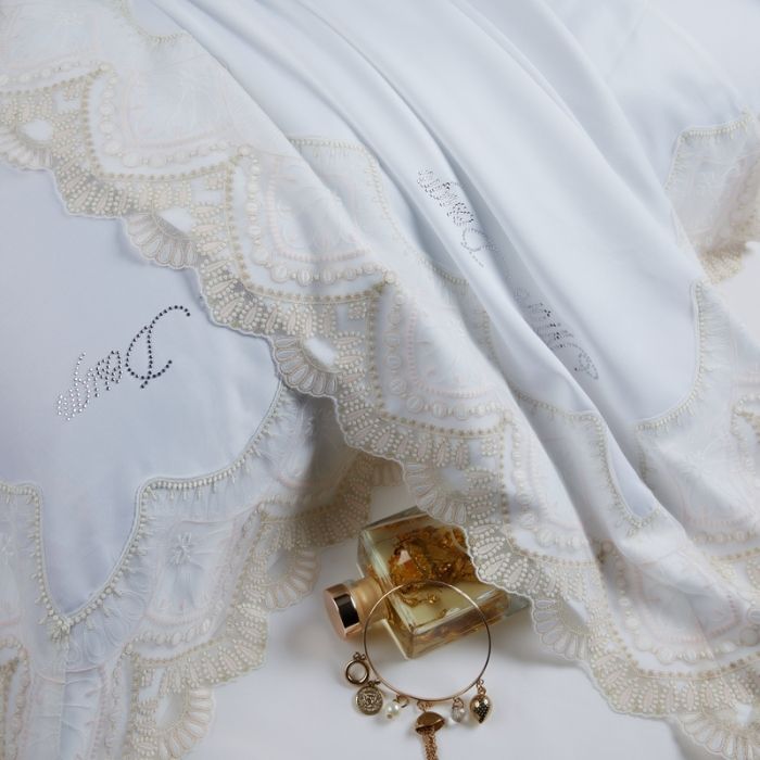 91家纺网 家纺一手货源 找家纺 缔缦家纺 2022新款100支长绒棉蕾丝系列四件套-慕斯 柔白