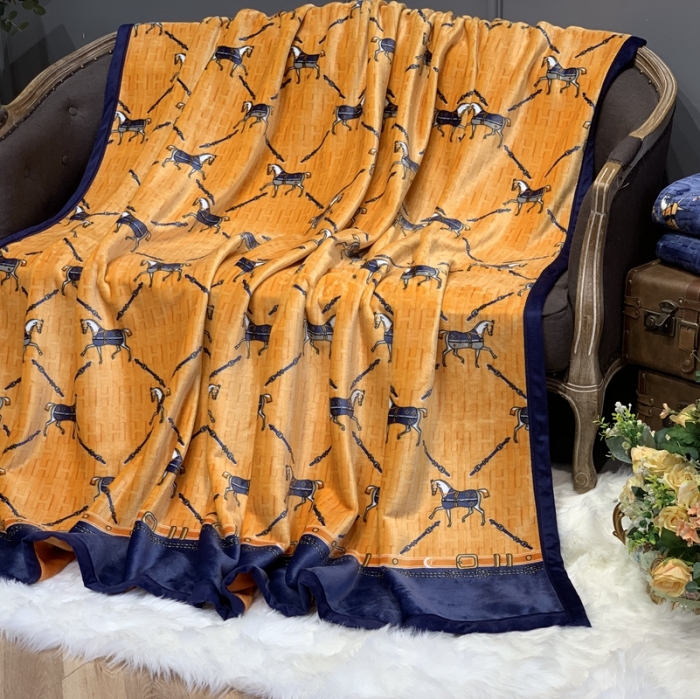 91家纺网 家纺一手货源 找家纺 缔缦家纺 2022新型AB版复合毛毯 塞洛华