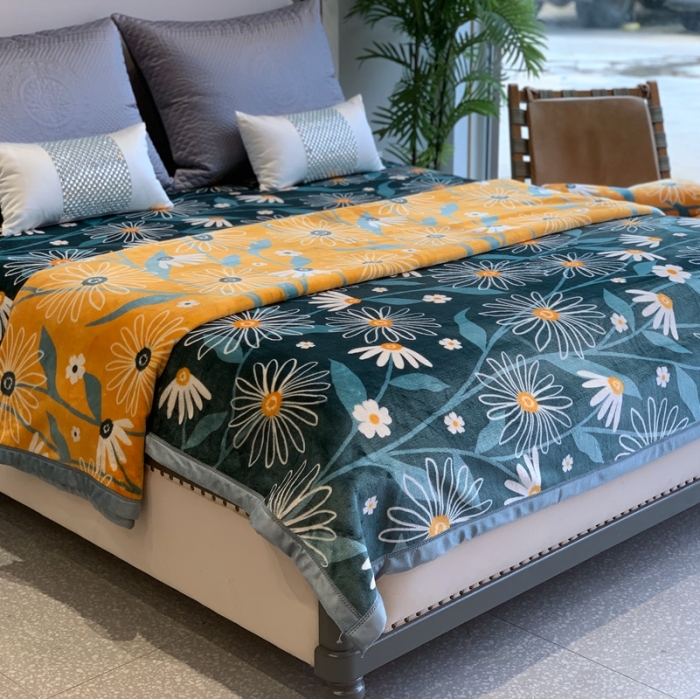 91家纺网 家纺一手货源 找家纺 缔缦家纺 2022新型AB版复合毛毯 小雏菊