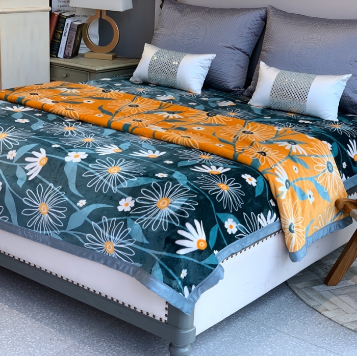 91家纺网 家纺一手货源 找家纺 缔缦家纺 2022新型AB版复合毛毯 小雏菊