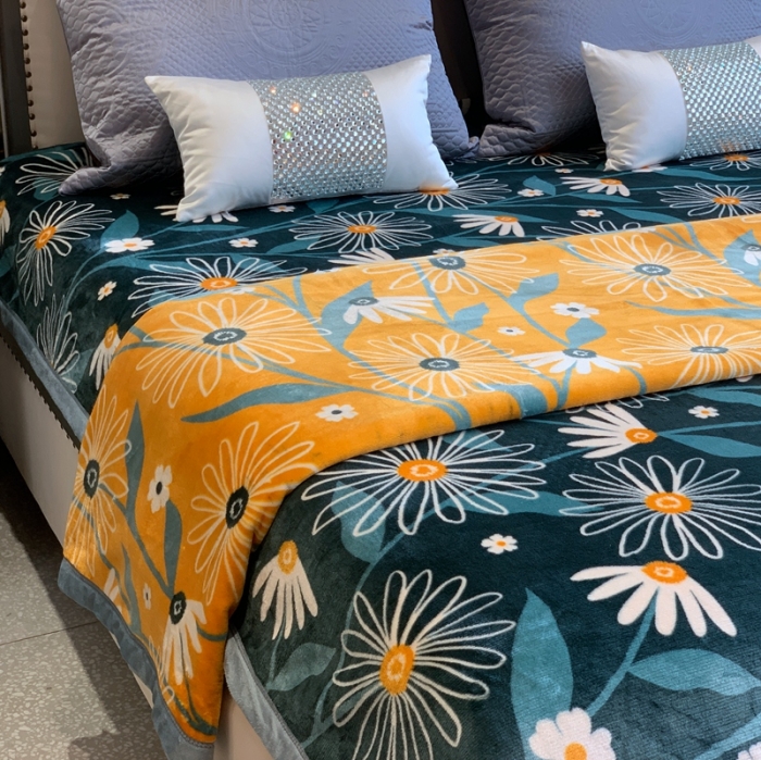 91家纺网 家纺一手货源 找家纺 缔缦家纺 2022新型AB版复合毛毯 小雏菊