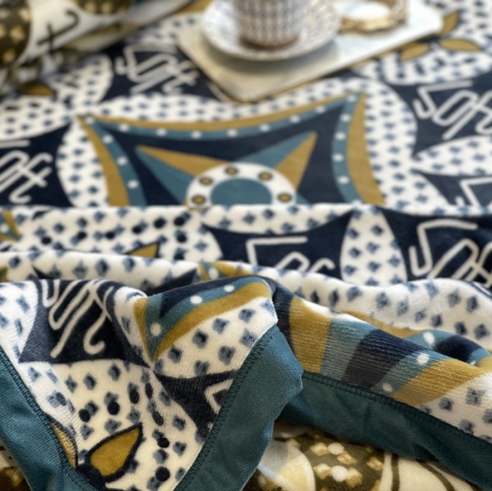 91家纺网 家纺一手货源 找家纺 缔缦家纺 2022新型AB版复合毛毯 格纳