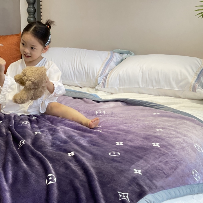 91家纺网 家纺一手货源 找家纺 缔缦家纺 2022新型AB版复合毛毯 海利特