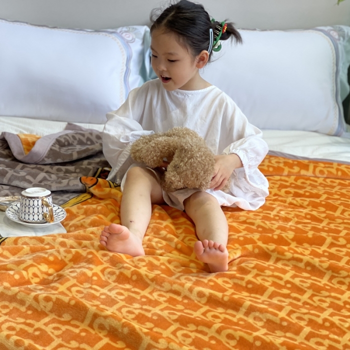 91家纺网 家纺一手货源 找家纺 缔缦家纺 2022新型AB版复合毛毯 麦尔斯