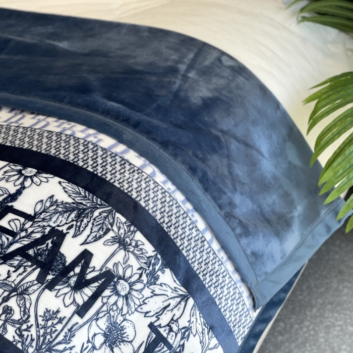 91家纺网 家纺一手货源 找家纺 缔缦家纺 2022新型AB版复合毛毯 米娅