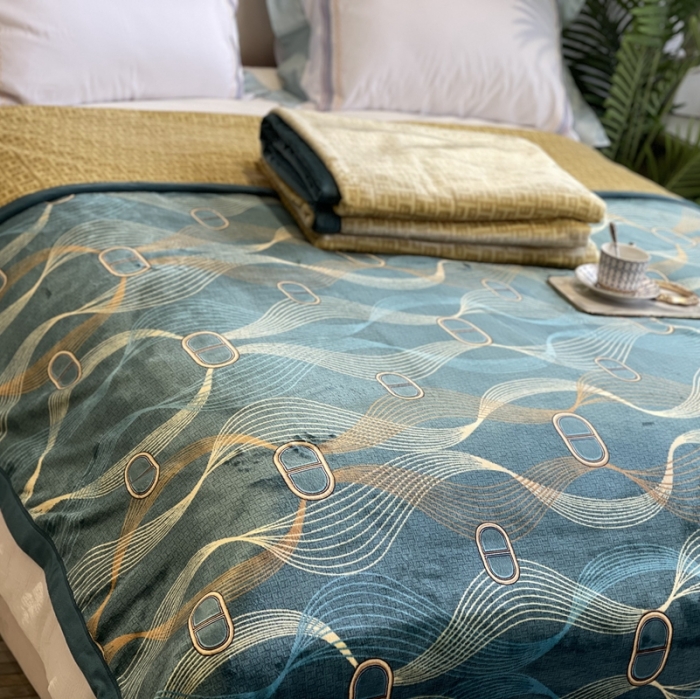 91家纺网 家纺一手货源 找家纺 缔缦家纺 2022新型AB版复合毛毯 西奥多