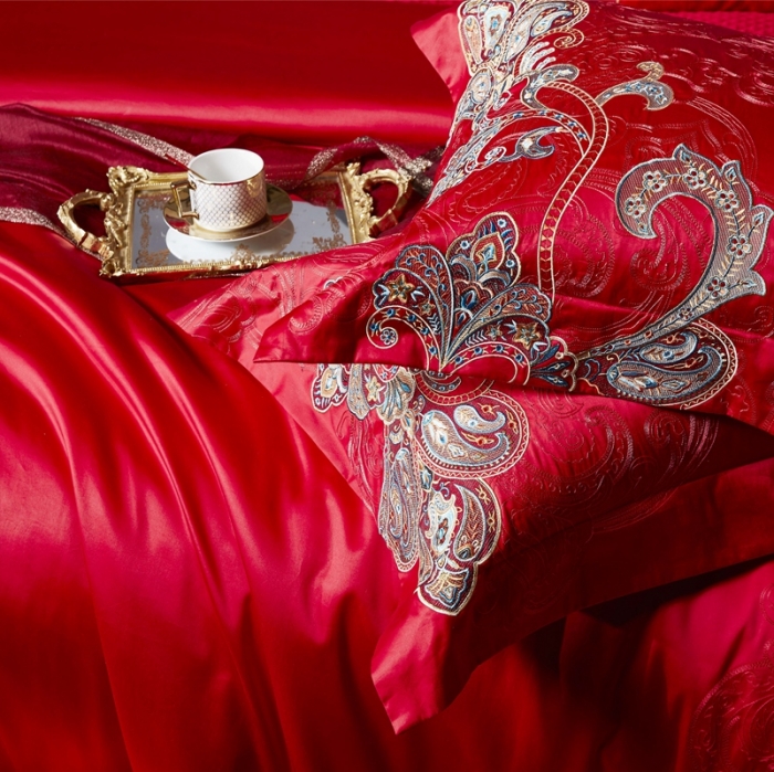 91家纺网 家纺一手货源 找家纺 缔缦 2022新款60s长绒棉婚庆四件套 织云绣霞