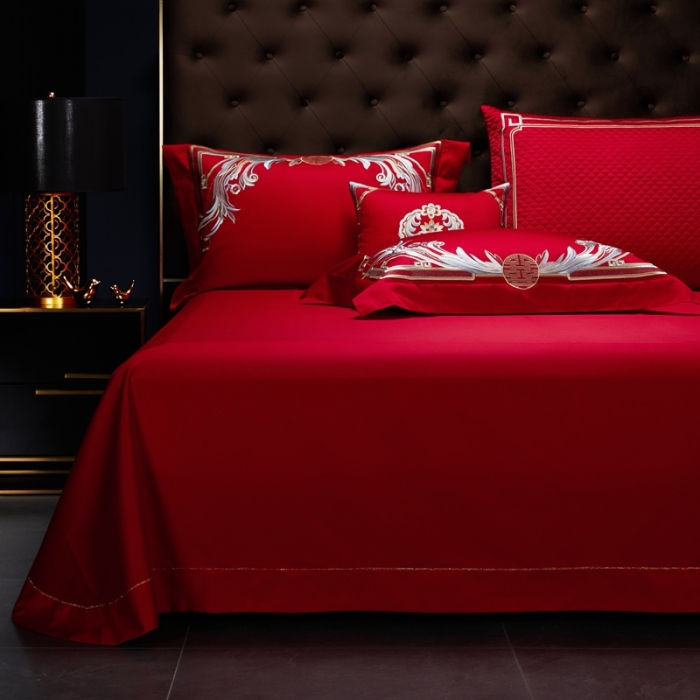 91家纺网 家纺一手货源 找家纺 缔缦 2022新款60s长绒棉婚庆四件套 紫气东来场景2