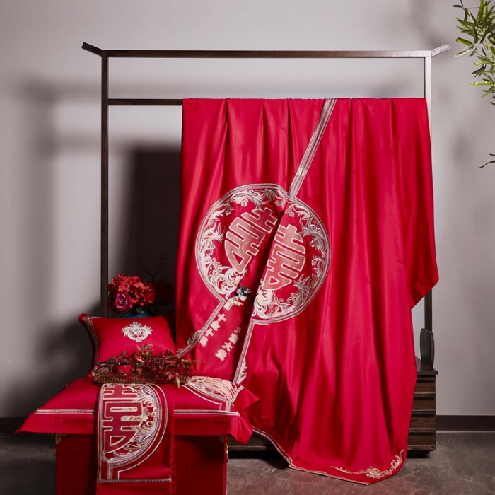 91家纺网 家纺一手货源 找家纺 缔缦 2022新款全棉婚庆系列四件套多件套 喜妆场景1