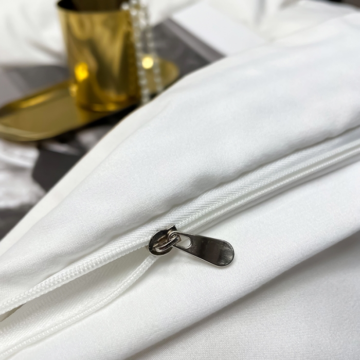 91家纺网 家纺一手货源 找家纺 2022新款轻奢酒店风宽边四线绣水洗棉磨毛简约款四件套 奢-贵族白