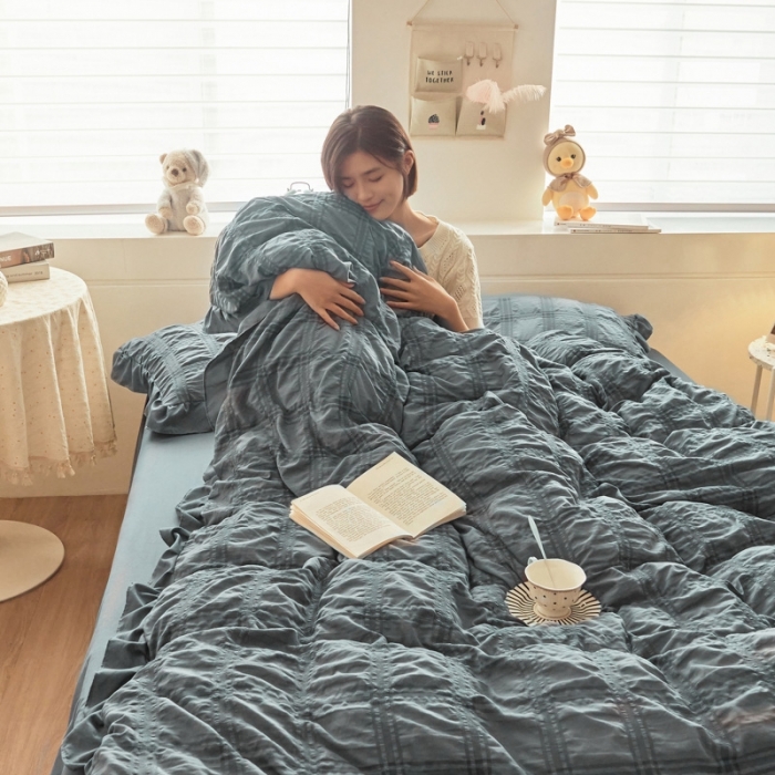 91家纺网 家纺一手货源 找家纺 ab家纺 2023新款泡泡纱水洗棉四件套 泡泡纱高级灰