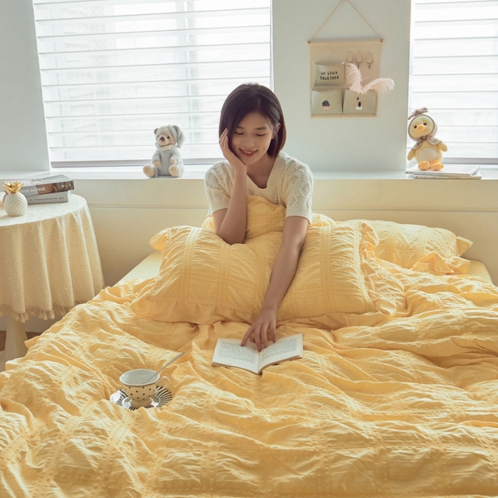 91家纺网 家纺一手货源 找家纺 ab家纺 2023新款泡泡纱水洗棉四件套 泡泡纱姜黄