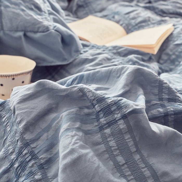 91家纺网 家纺一手货源 找家纺 ab家纺 2023新款泡泡纱水洗棉四件套 泡泡纱蔚蓝