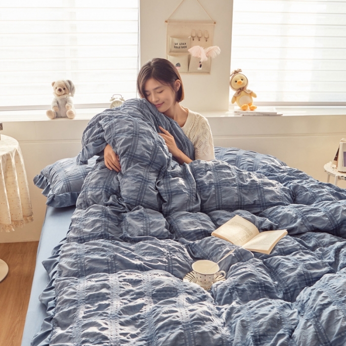 91家纺网 家纺一手货源 找家纺 ab家纺 2023新款泡泡纱水洗棉四件套 泡泡纱蔚蓝