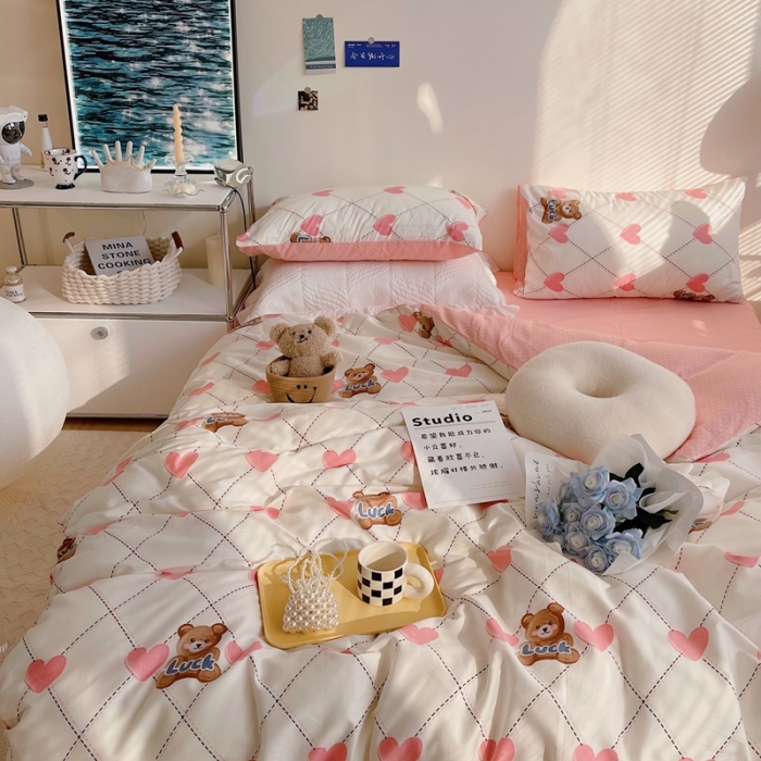 91家纺网 家纺一手货源 找家纺 顾里 2022新款13372全棉四件套-治 愈卡通 Lucy小熊