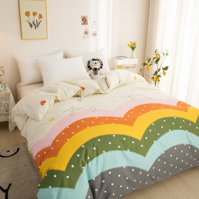 91家纺网 家纺一手货源 找家纺 首爱家纺 2025新款直播款全棉13070纯棉斜纹被套 多彩爱心