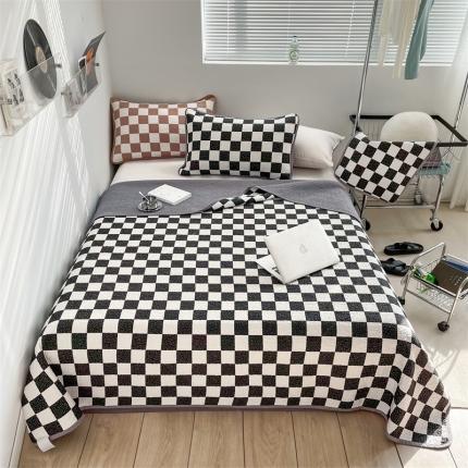 91家纺网 家纺一手货源 找家纺 （总）茉夕家纺 2022新款棋盘格床盖