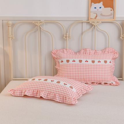 91家纺网 家纺一手货源 找家纺 （总）爱妮玖玖2022新款12868全棉印花单层花边枕套一对