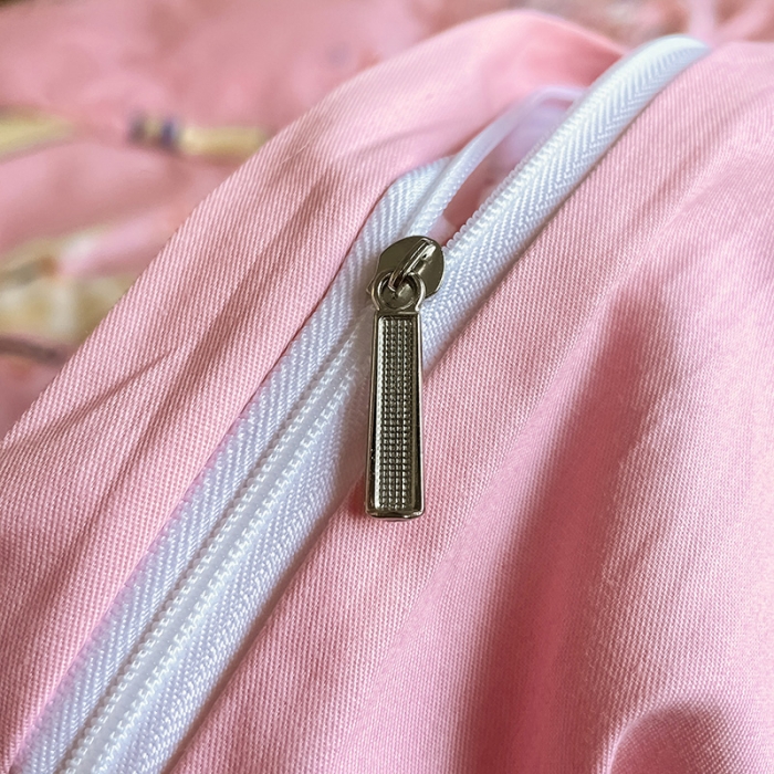 91家纺网 家纺一手货源 找家纺 金爱家 2023新款大版13372全棉花卉系列四件套 蝴蝶粉