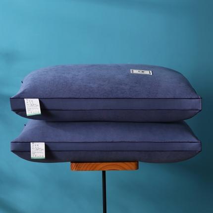 91家纺网 家纺一手货源 找家纺 贤内助 2024新款鹿皮绒水洗定型枕枕头48*74 深海蓝