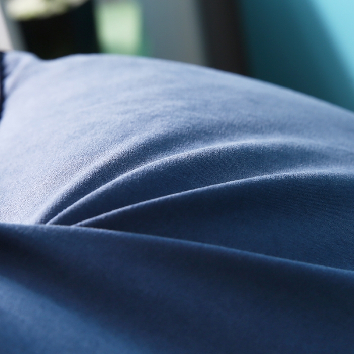 91家纺网 家纺一手货源 找家纺 贤内助 2024新款鹿皮绒水洗定型枕枕头48*74 深海蓝