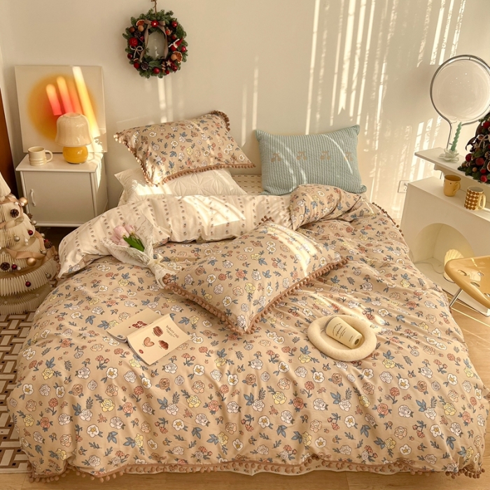 91家纺网 家纺一手货源 找家纺 昔可家纺 2022新款全棉毛球碎花款四件套 可可里甜咖